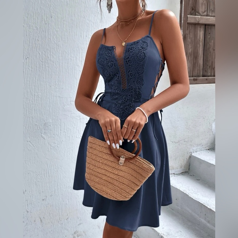 SHEIN lace up side contrast guipure lace cami dress, navy blue, Medium